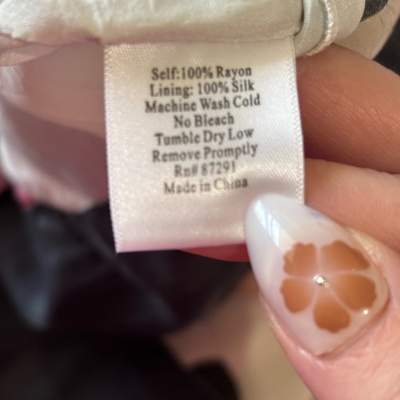 Johnny Was Womens XS Silk Skirt Pleated Boho Colorful Floral *Flaw* - Picture 7 of 8